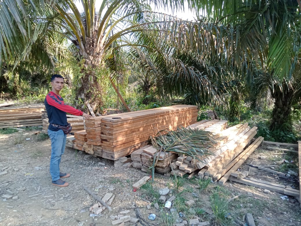 Kembali Kapolsek Kampar Kiri Tangkap Kayu Pecahan Tidak Bertuan